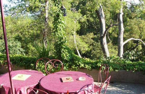 Les Angles Casa | Nuestra Señora de los Ángeles, una casa con piscina, piano, ubicado en la colina