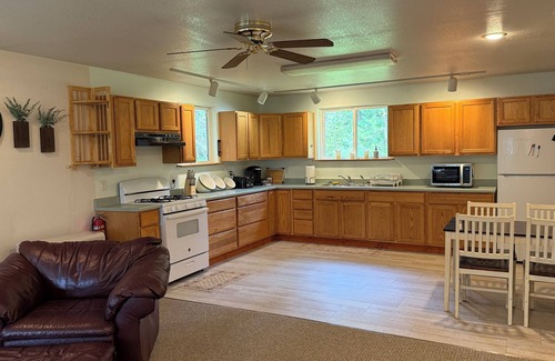 St. Maries Cabina | Our Little Yellow Cabin in remote North Idaho- a Perfect Getaway!!