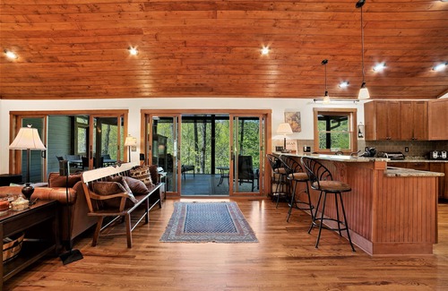 Sapphire Casa | Our Mountain Oasis - Where Christmas Is All Year - Single Story - Pet Friendly