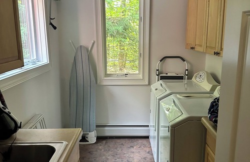 West Hartford Casa | Our Quechee Escape: Spacious 5 - bedroom home in breathtaking central Vermont