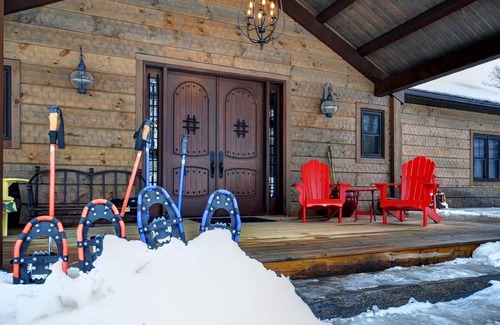 Eagle Lake Cabaña | Our seven acre country home is the place to relax and enjoy the many activities.