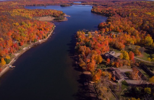Eagle Lake Cabaña | Our seven acre country home is the place to relax and enjoy the many activities.