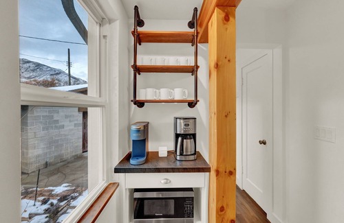 Canyon Rim Casa | Our "Slice of Heaven, located near ski resorts, U of U and Downtown Salt Lake