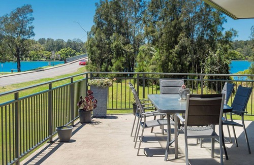 Laurieton Casa | Our View - 3 bedroom holiday home in laurieton, guest wifi available