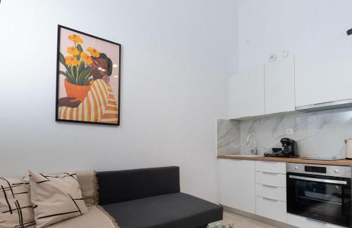 Vyronas Apartamento | Ousakiou Studio by Staycom