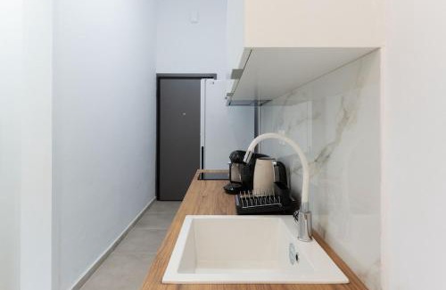 Vyronas Apartamento | Ousakiou Suite by Staycom