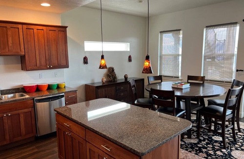 Quincy Condominio | Out of Africa to Sunserra on the Columbia River