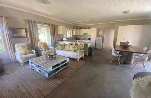 Windhoek Cabina | Out Of Nature Country Lodge