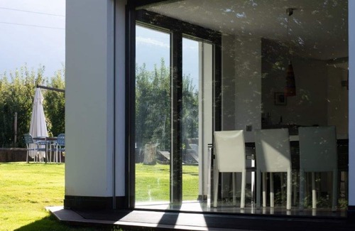 Naturno Villa | ! excepcional Villa! Lugar! Cine! Piscina!bodega! ...