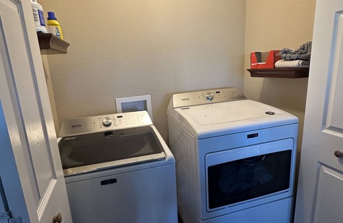 Mid America Apartamento | Out of Town Guest House