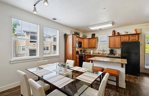 South Jordan Apartamento | Outdoor Adventures OPEN & Family Friendly - 2B/2Ba