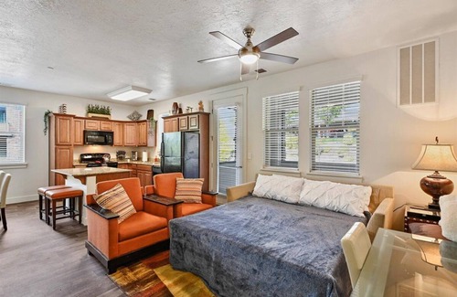 South Jordan Apartamento | Outdoor Adventures OPEN & Family Friendly - 2B/2Ba