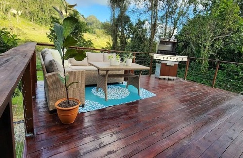 Lares Casa | Outdoor Cinema, Tank Tubs & River Access