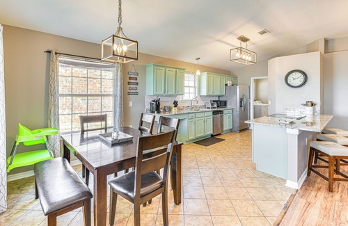 Milton Casa | Outdoor Entertaining Space: Family Home in Milton