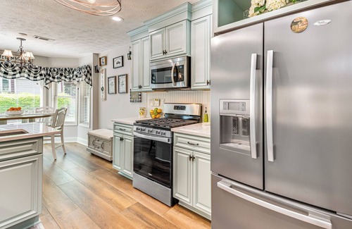 Sharpsburg Casa | Outdoor Entertainment Area: Sharpsburg Home!