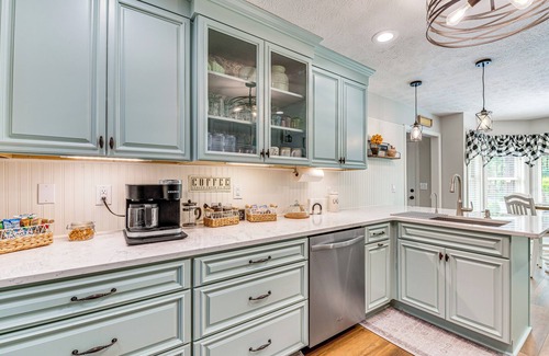 Sharpsburg Casa | Outdoor Entertainment Area: Sharpsburg Home!