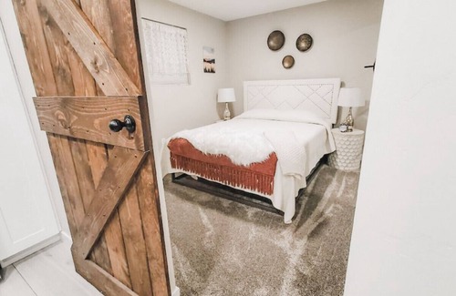 Cottonwood Heights Casa | Outdoor Enthusiasts enjoy Mountains & Cozy retreat