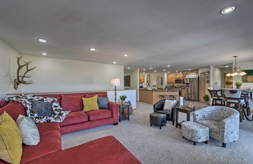 Lander Casa | Outdoor Enthusiasts' Retreat w/ Hot Tub, Deck