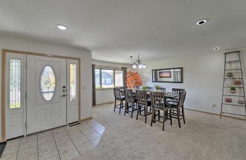 Lander Casa | Outdoor Enthusiasts Retreat with Hot Tub, Deck