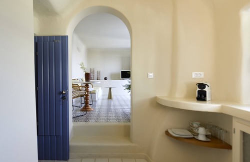 Pyrgos Apartamento | Outdoor hot tub, Kastelli Pyrgos