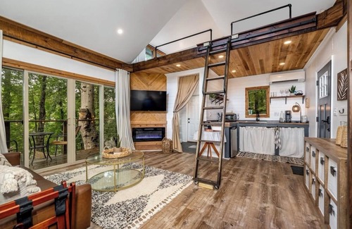 Roswell Cabaña | Outdoor Soaking TUB, Lake-front TINY HOME