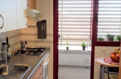 San Blas-Canillejas Apartamento | Suite exterior frente al Estadio Metropolitano con piscina