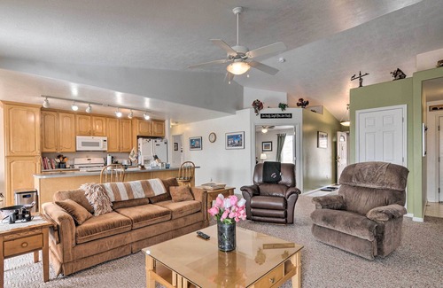 Sevier County Casa | Outdoorsy Utah Paradise w/ Mountain Views!