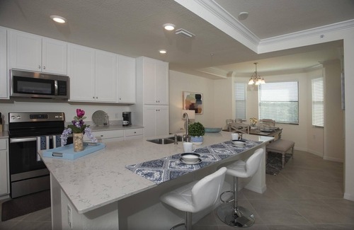 Lakewood Ranch Condominio | Outstanding 2/bed, 2/bath with Lake and Green View