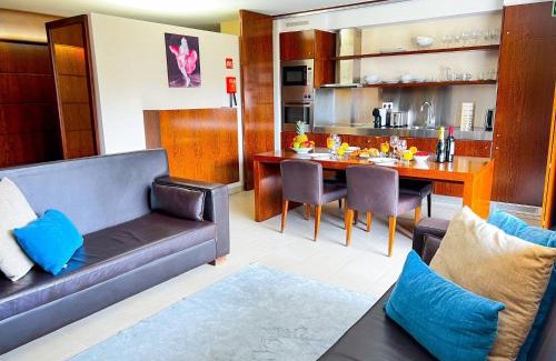 Salgados Apartamento | Outstanding Condo- Beach, Pool & Golf by BeCherish