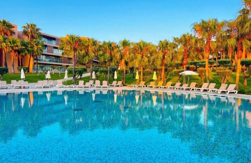 Salgados Apartamento | Outstanding Condo- Beach, Pool & Golf by BeCherish