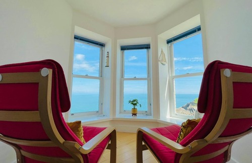Hele Apartamento | Outstanding Idyllic Ilfacombe seaside 2-bedroom apartment with sea views