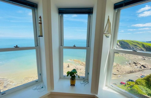 Hele Apartamento | Outstanding Idyllic Ilfacombe seaside 2-bedroom apartment with sea views