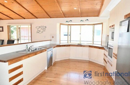 Woodgate Casa | Outstanding Ocean Views