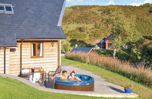 Caersws Chalet De Esquí | Alojamiento de 2 habitaciones en Little London, Nr Llandinam