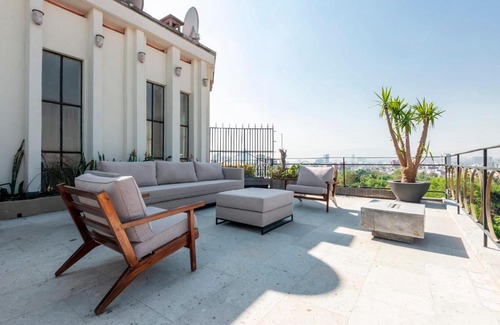 Hipódromo Apartamento | Outstanding Triplex in Iconic Art Deco Building