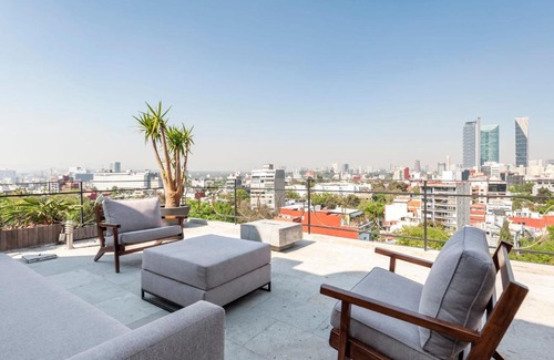 Hipódromo Apartamento | Outstanding Triplex in Iconic Art Deco Building
