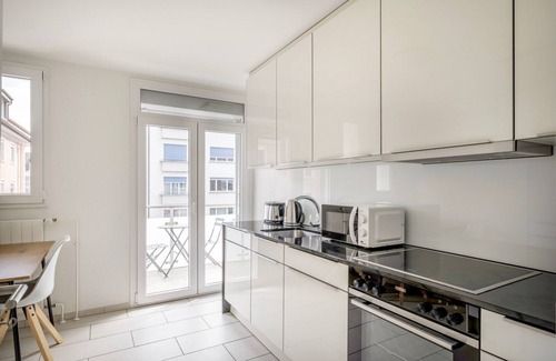 Sihlfeld Apartamento | Outstanding Wiedikon 1BR w/ Private W/D, near Shops, by Blueground