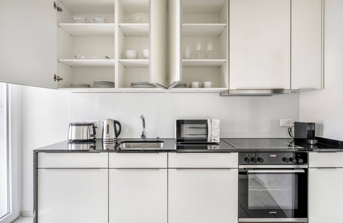 Sihlfeld Apartamento | Outstanding Wiedikon 1BR w/ Private W/D, near Shops, by Blueground