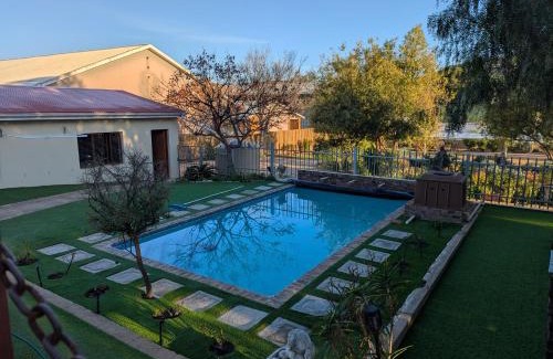 Uniondale Casa | Ouwerf Guesthouse