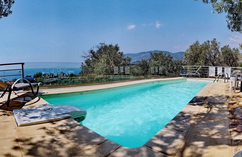 Plomari Casa | Villas Ouzo 2, Villa 3BR en Ag. Isidoros Plomari Lesbos