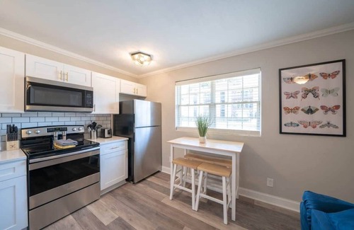 East Ocean View Apartamento | OV Mosaic - Rain Suite