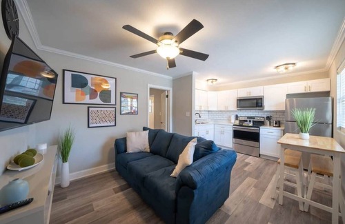 East Ocean View Apartamento | OV Mosaic - Rain Suite