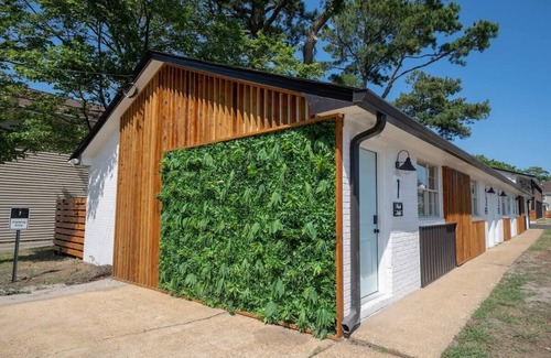 East Ocean View Apartamento | OV Mosaic - Rain Suite