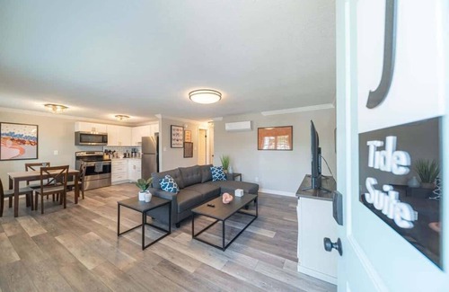 East Ocean View Apartamento | OV Mosaic - Tide Suite