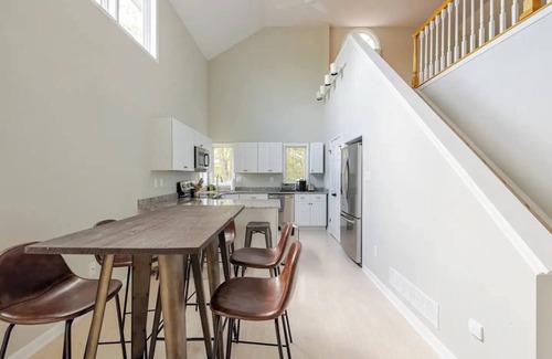 Perkasie Casa | Over 10 Acres In Bucolic Bucks County w/Pool!