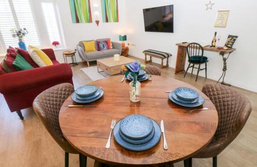 Haworth Apartamento | Over The Arch