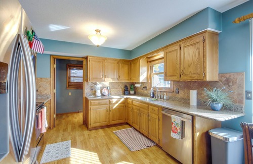 Overland Park Casa | Overland Park Family Home w/ Game Room & Backyard!