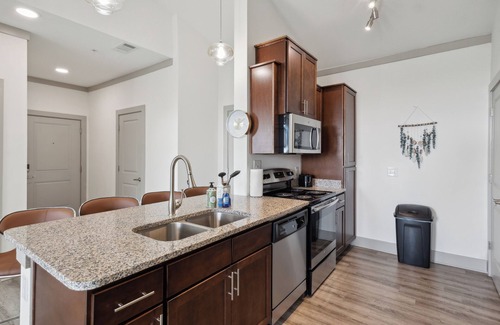 Farragut Apartamento | Overlook 1306 I Resort Style Living I Parking