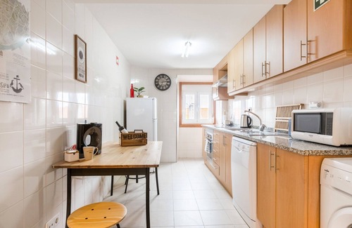 Socorro Apartamento | Overlook Largo da Graça at a Comfy Flat