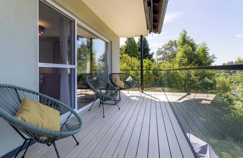 Marienhagen Casa | Overlook Lodge - 5-star vacation home in the Kellerwald forest on Lake Edersee
